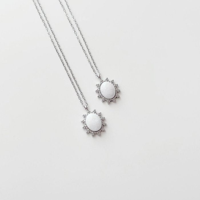 Heliophilia Silver Collar Denic Grey Plata y Blanco